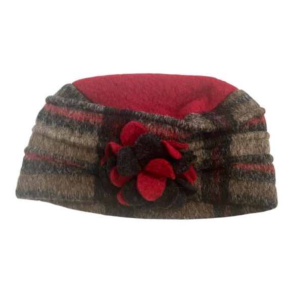 LA FENICE Florence Italy Womens Wool Blend Cloche Hat Accent Flower main image 7